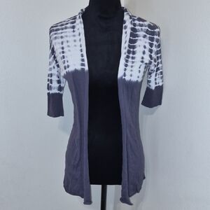 Express Women's Open Front Cardigan in White and Gray Tie-Dye